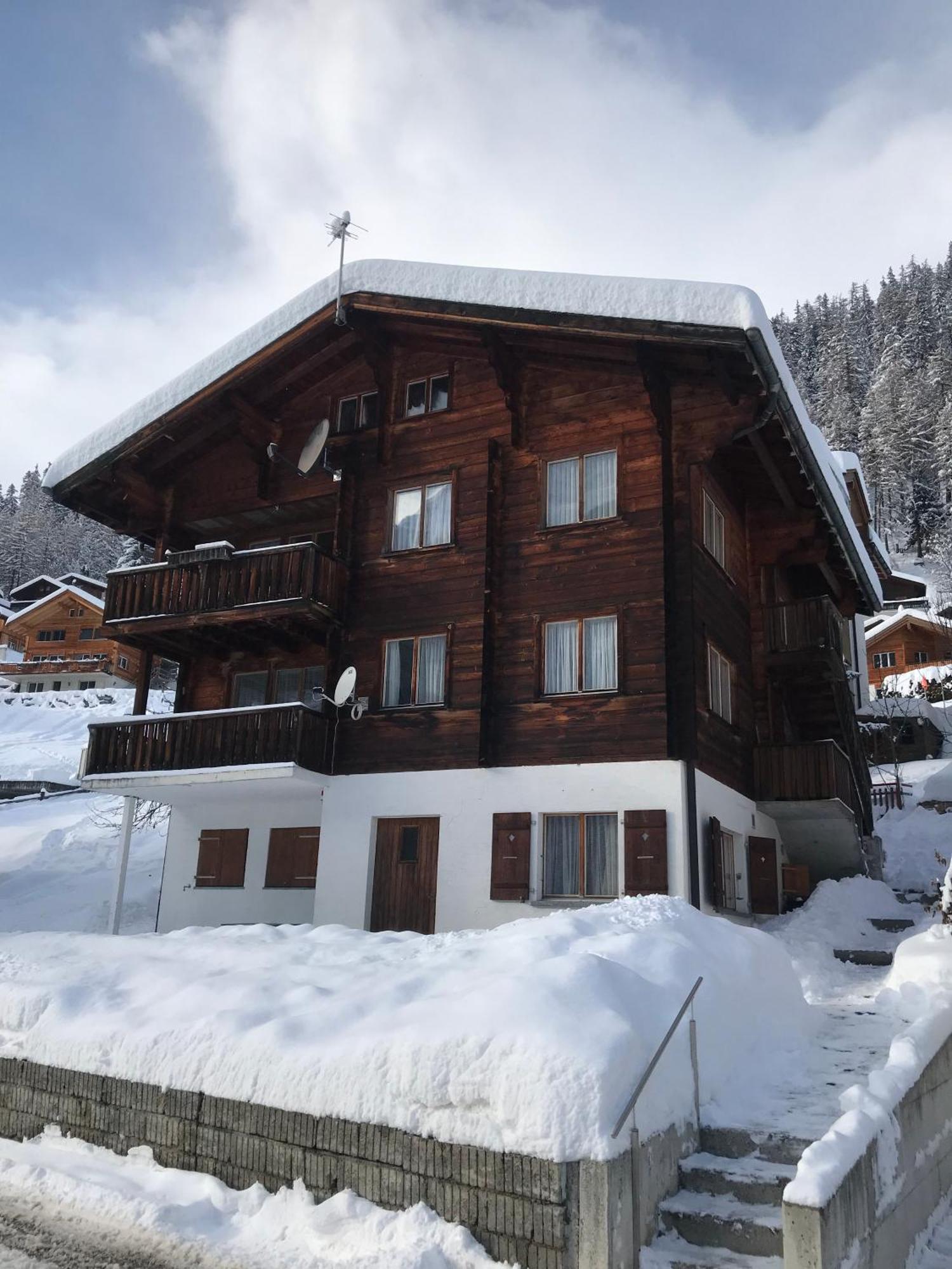 Ferienwohnung Im Chalet Boubou Wiler Eksteriør billede